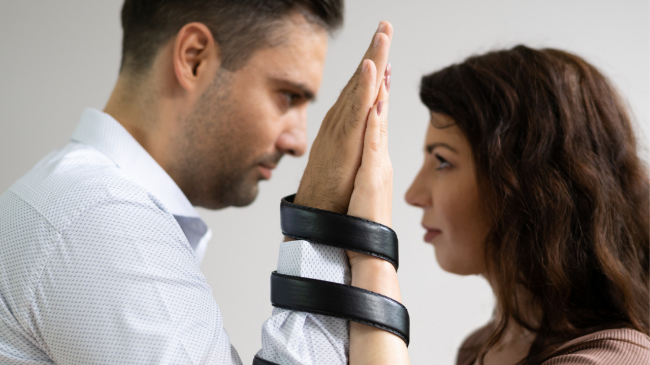Dealing With Toxic People & Relationships by Donna Lakes